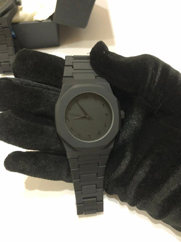 Matte Black Stainless Steel Wrist Watch – Minimalist Arabic Numeral Dial, Modern Classic Design Blak arabic aura watch
