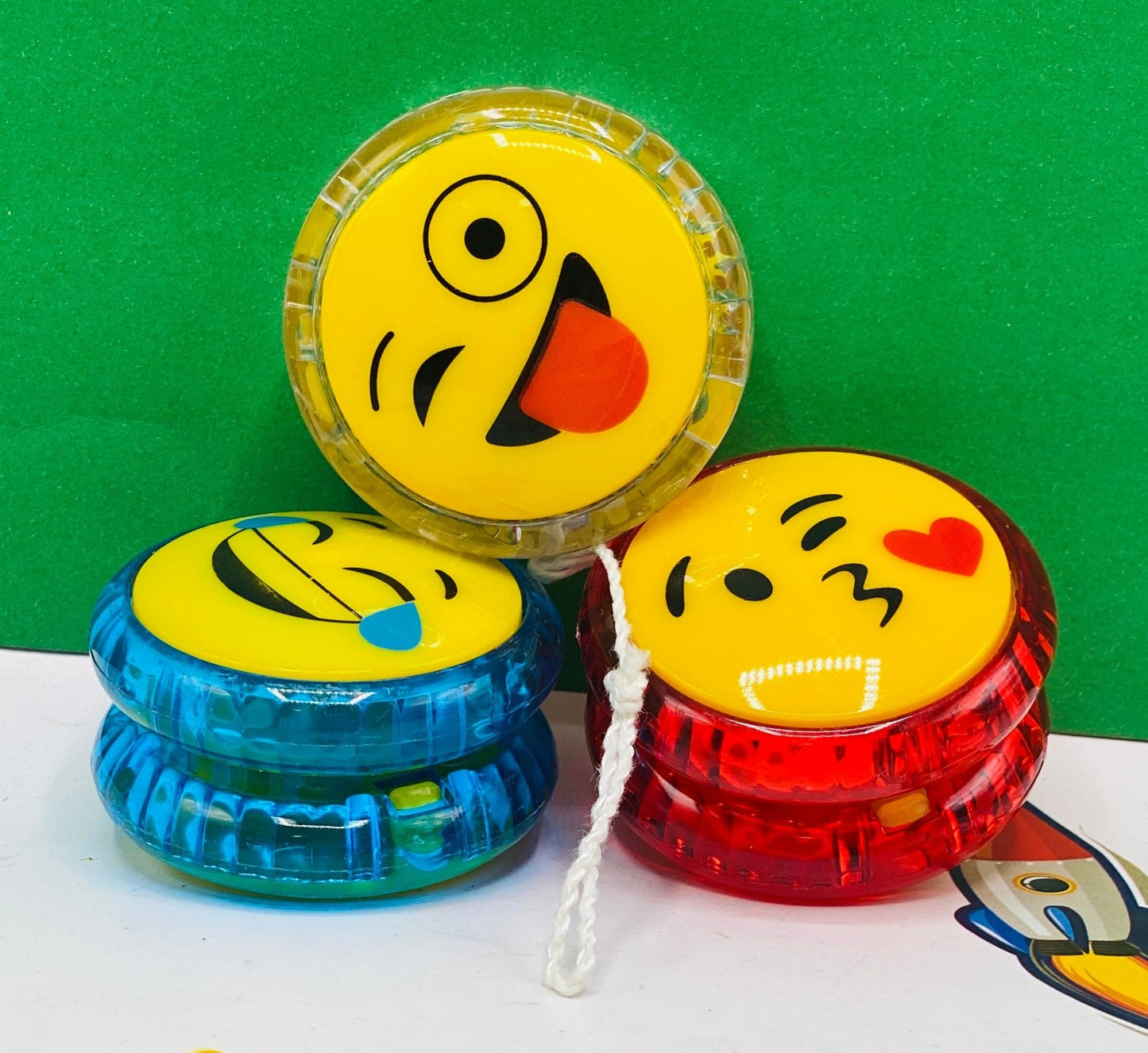 Plastic Smiley Yoyo for Kids